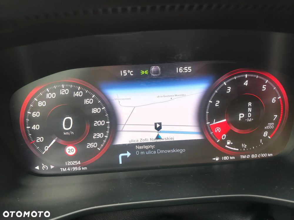 Volvo XC 40 T3 R-Design - 33