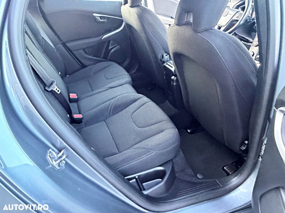 Volvo V40 - 17