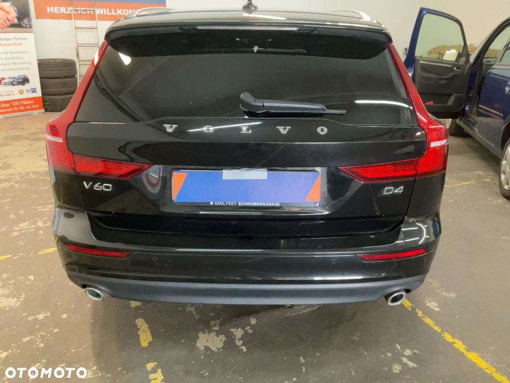 Volvo V60 D4 Momentum - 6