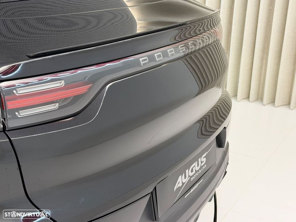 Porsche Cayenne Coupé E-Hybrid Platinum Edition - 8