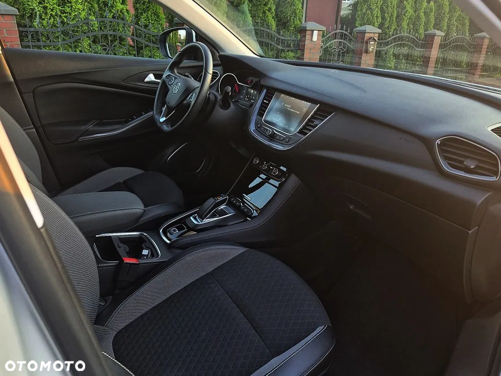 Opel Grandland X 1.6 T PHEV 4x4 Design&Tech - 22