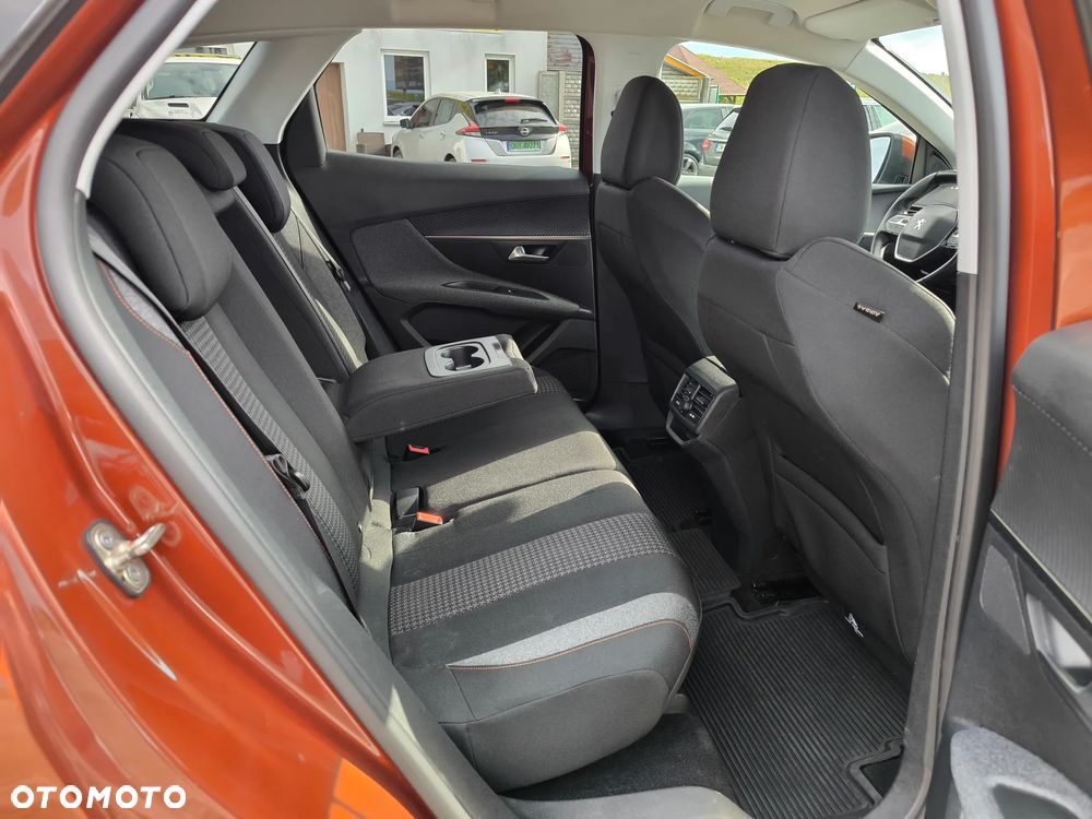 Peugeot 3008 1.6 BlueHDi Style S&S - 12