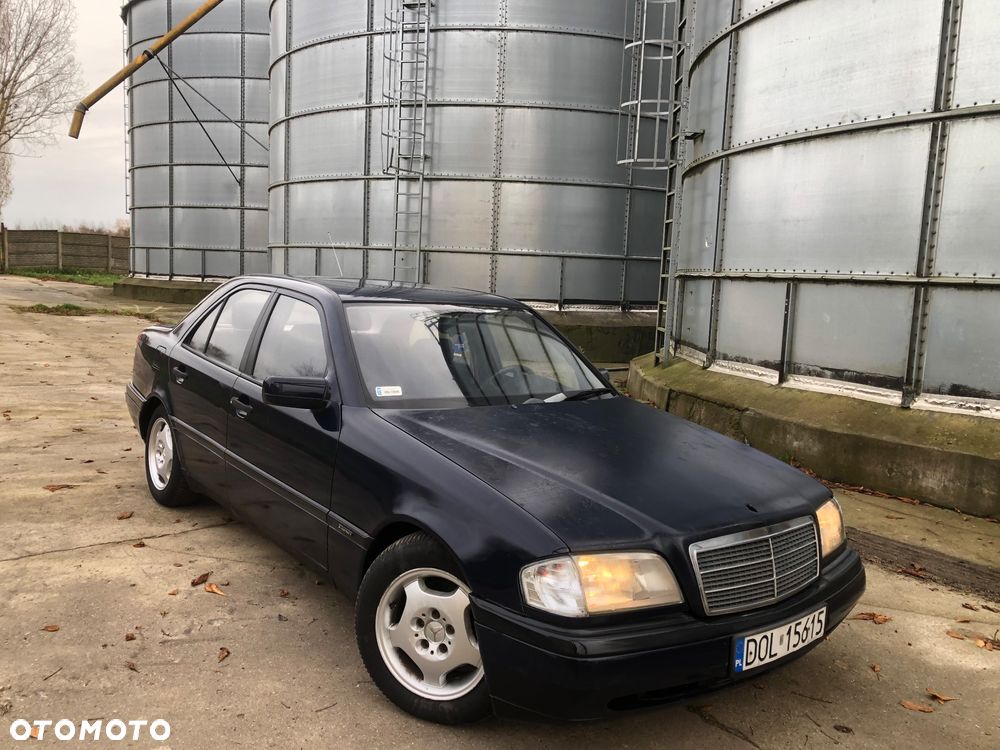 Mercedes-Benz Klasa C 250 D Turbo Elegance - 1