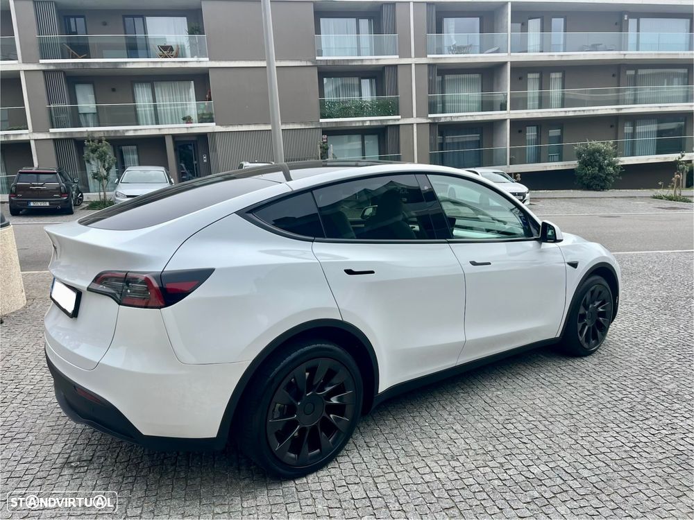Tesla Model Y Standard - 7