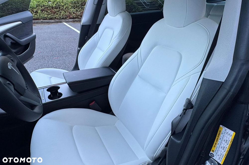 Tesla Model 3 Standard Reichweite Plus Hinterradantrieb - 21