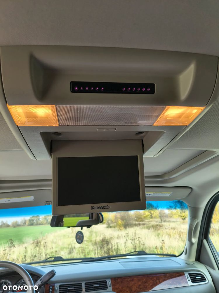 Chevrolet Tahoe - 21