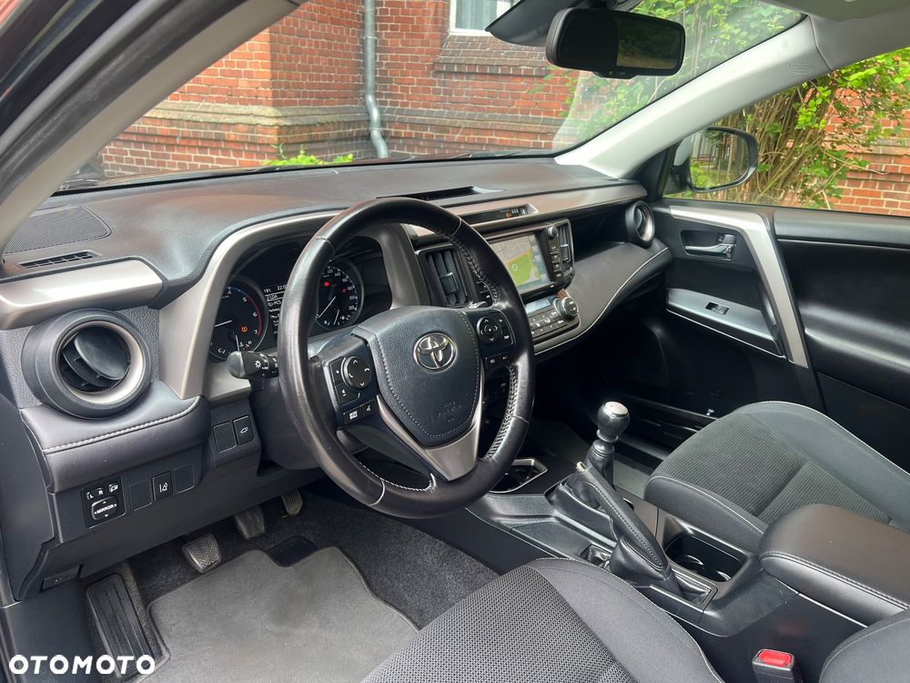 Toyota RAV4 2.0 D-4D 4x2 Start-Stop Executive - 5