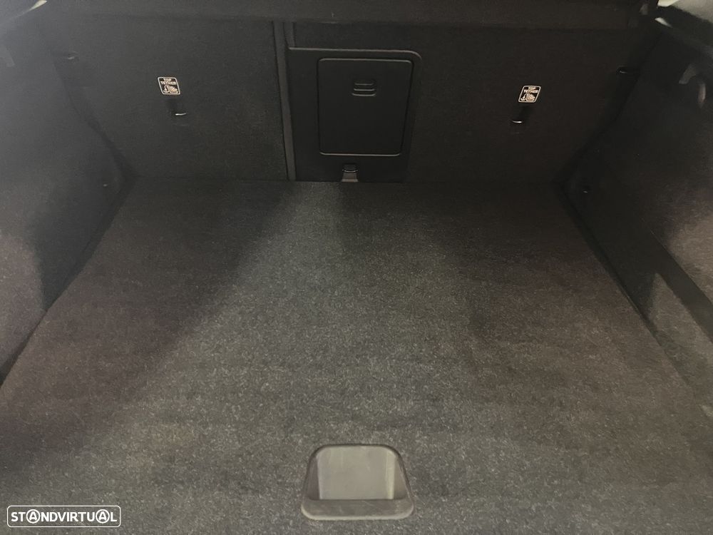 Volvo XC 40 1.5 T5 PHEV Momentum - 21