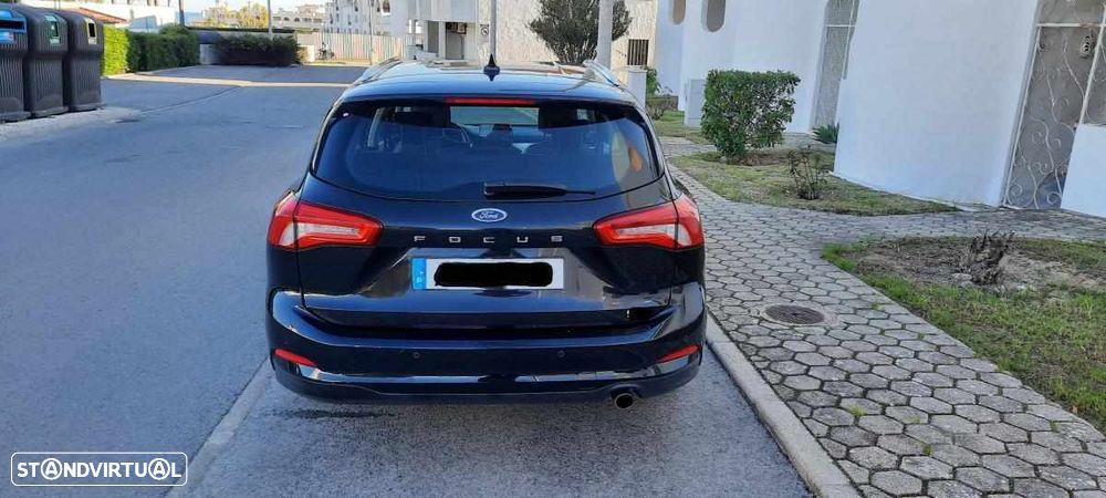 Ford Focus 1.0 EcoBoost S&S Aut. ACTIVE - 7