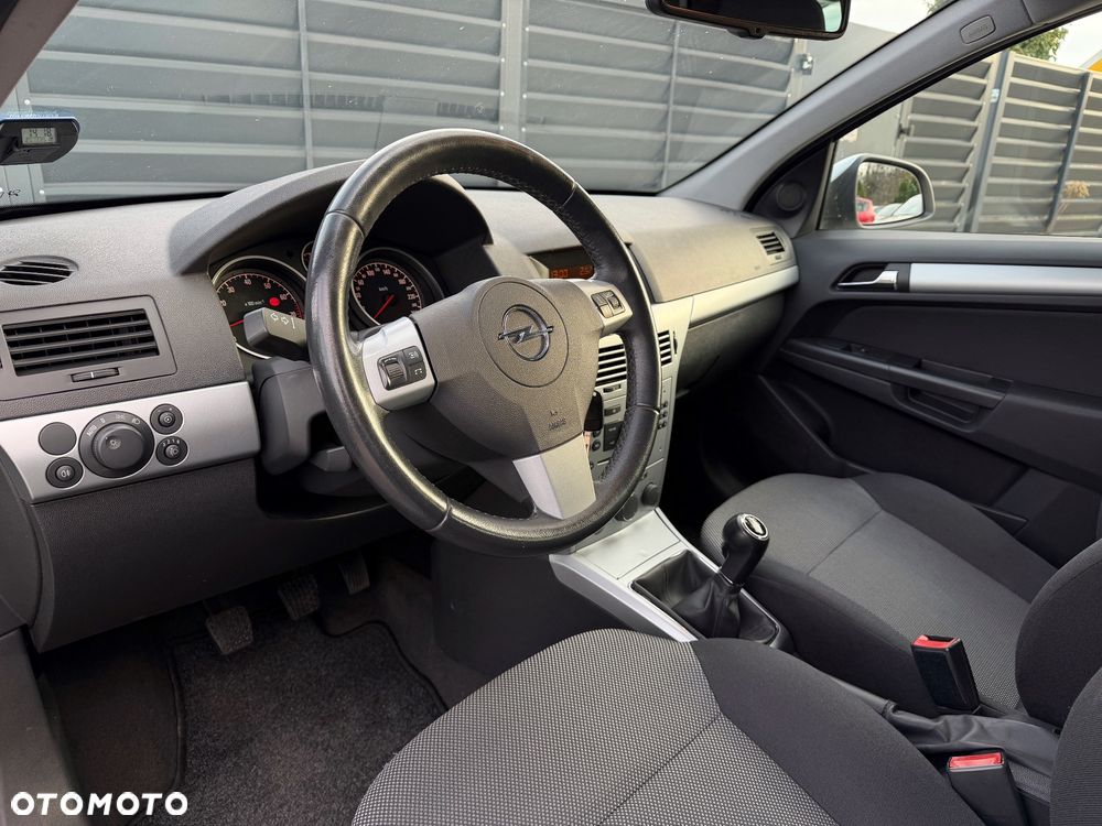 Opel Astra - 11