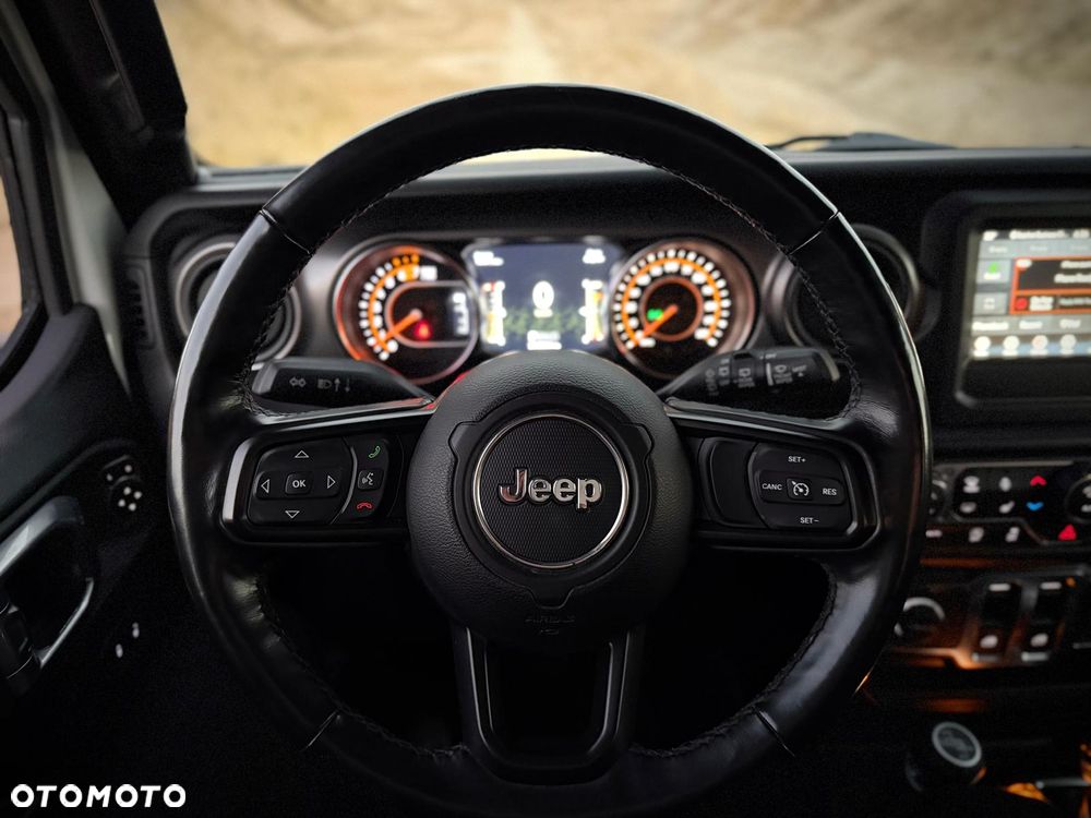 Jeep Wrangler - 22