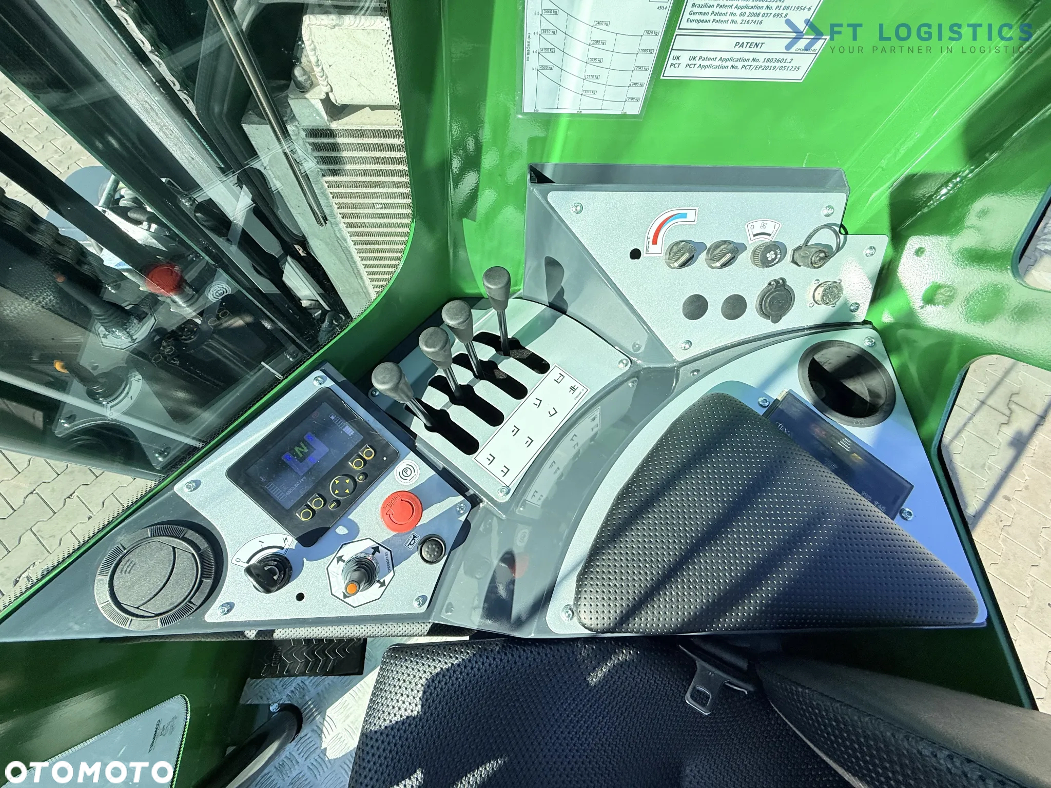 Combilift WÓZEK CZTEROKIERUNKOWY - WIELOKIERUNKOWY C4500 / DIESEL / TRIPLEX 4900MM /JEDYNE 4854 MOTOGODZIN /  POZYCJONER WIDEŁ / PEŁNA KABINA - OGRZEWANIE / STAN IDEALNY / Szeroka oferta wózków czterokierunkowych i bocznych, dopasowanych do różnorodnych potrzeb i zastosowań - 21