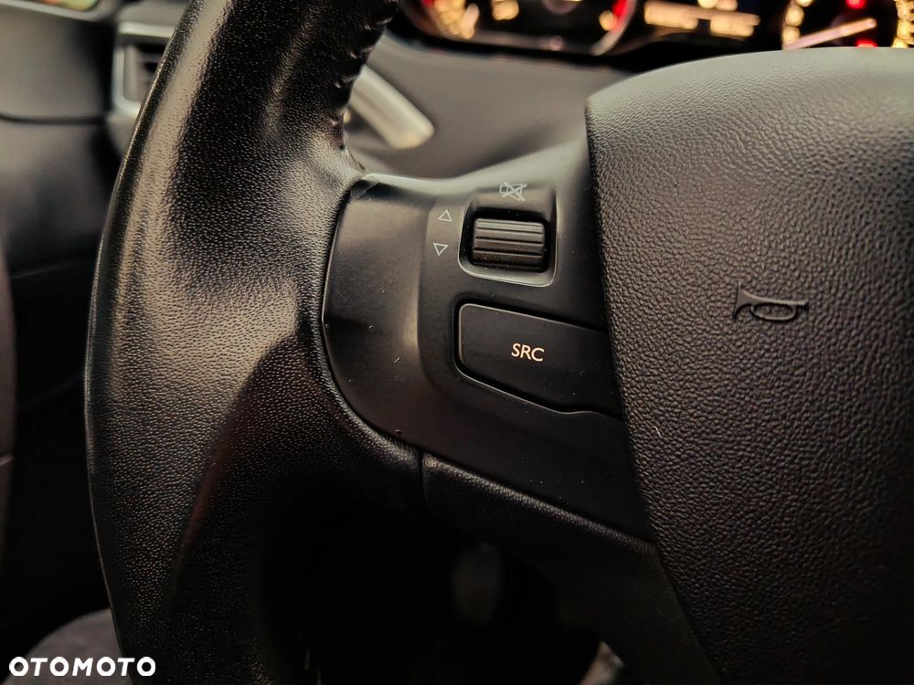 Peugeot 2008 PureTech 110 Stop&Start Style - 17