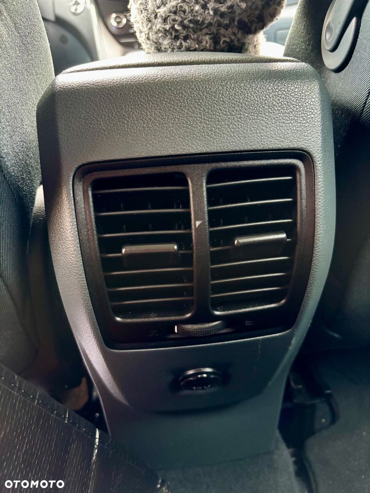 Ford C-MAX 2.0 TDCi SYNC Edition - 10