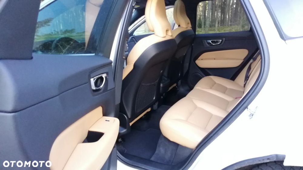 Volvo XC 60 T5 AWD Momentum - 15