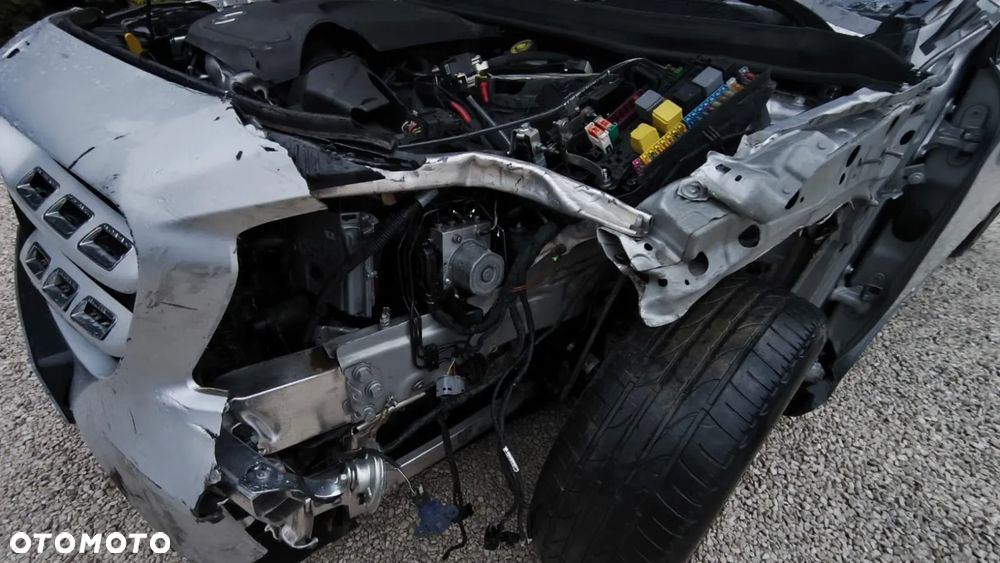 Mercedes-Benz GLA 180 7G-DCT AMG Line - 13