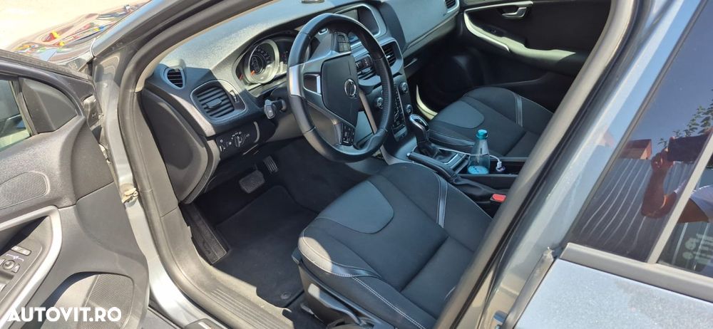 Volvo V40 D2 Geartronic Plus - 3