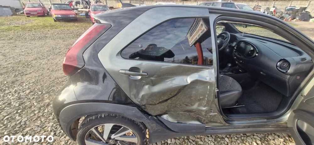 Toyota Aygo X 1.0 VVT-i Executive CVT - 15