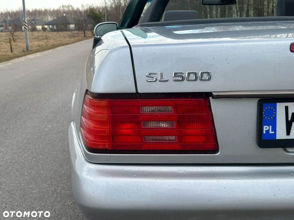 Mercedes-Benz SL - 23