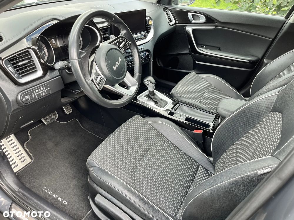 Kia XCeed 1.6 CRDi mHEV L DCT - 26