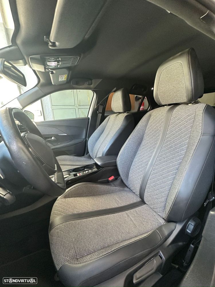 Peugeot 2008 1.2 PureTech Allure Pack EAT8 - 9