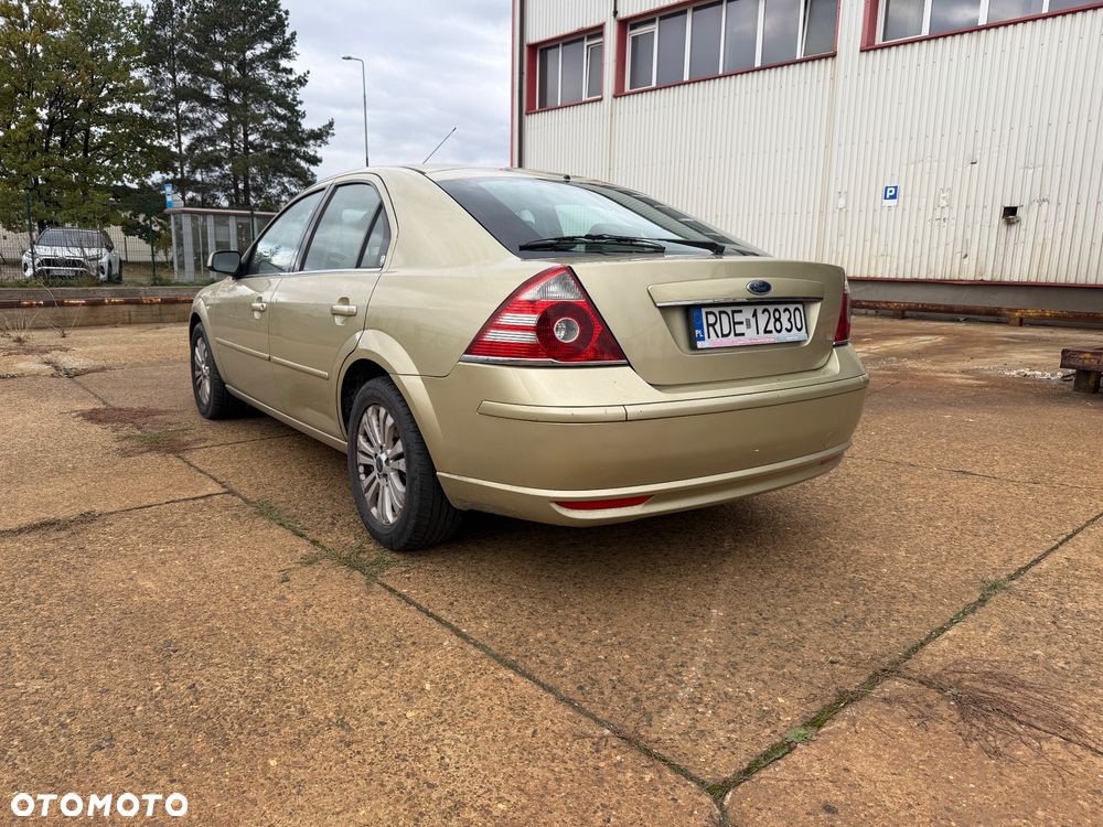 Ford Mondeo - 9