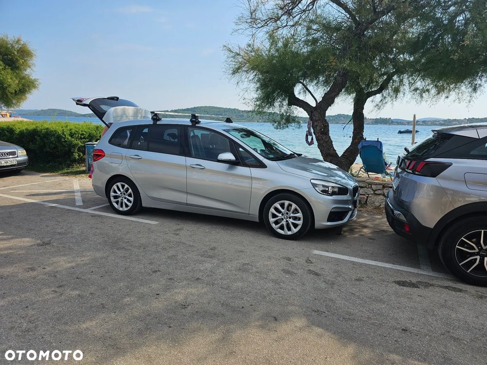 BMW Seria 2 218d Advantage - 4