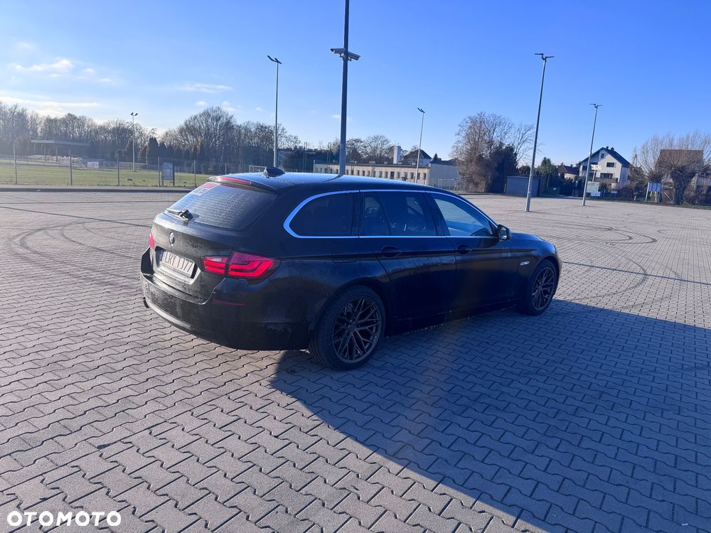 BMW Seria 5 520d - 5
