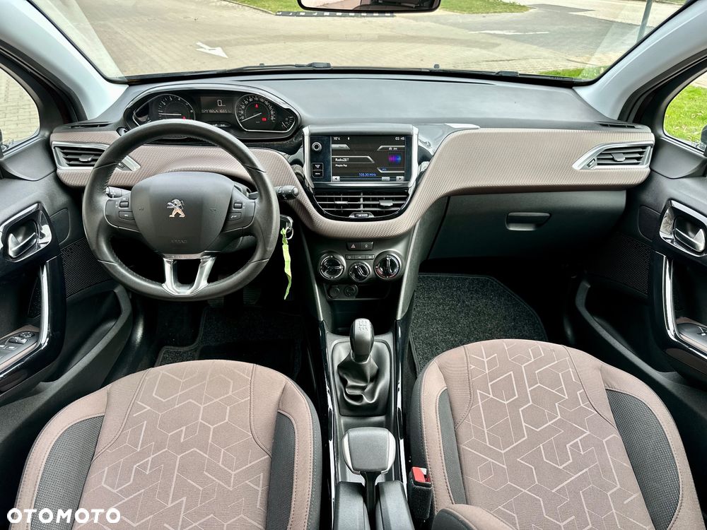 Peugeot 2008 PureTech 82 Allure - 8