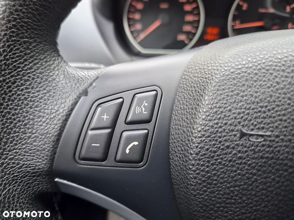 BMW Seria 1 - 20