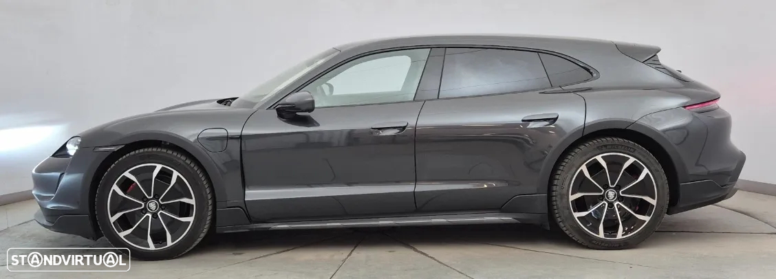 Porsche Taycan Cross Turismo 4S - 3