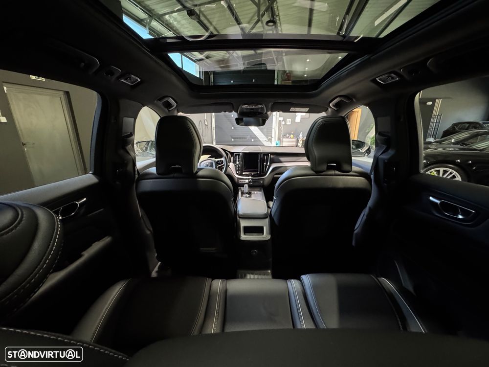 Volvo XC 60 2.0 T6 PHEV R-Design AWD - 21