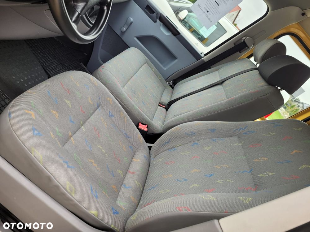 Volkswagen Transporter - 15