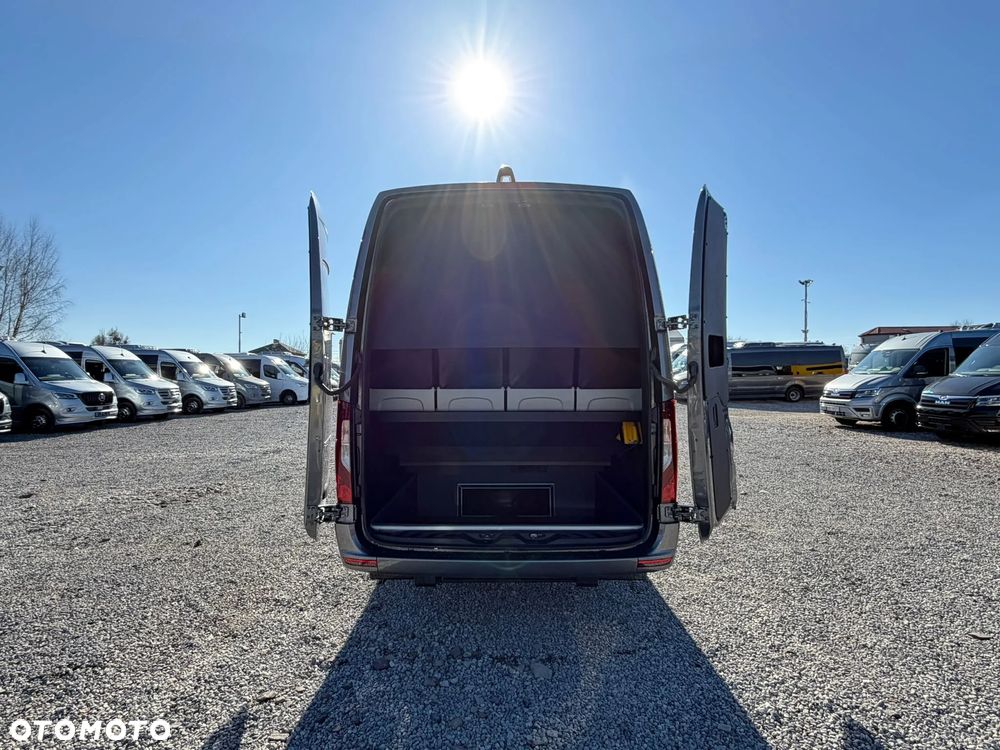 Mercedes-Benz Sprinter 519 - 8