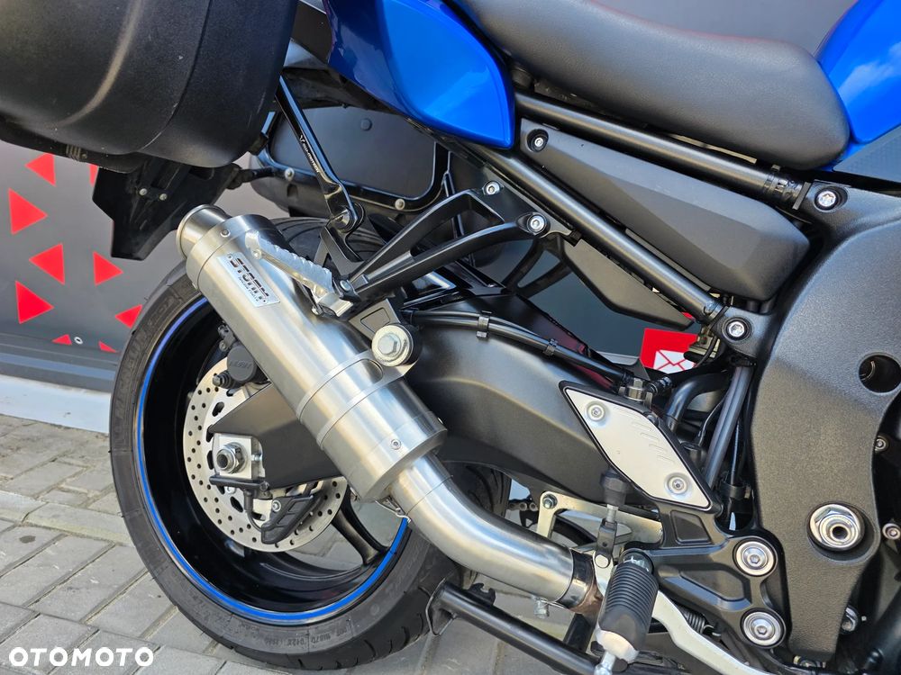 Yamaha FZ8 - 9