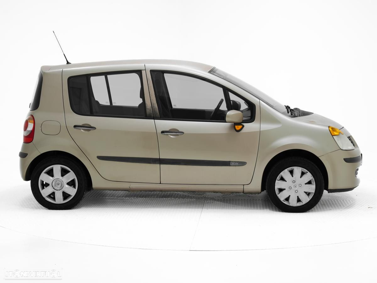 Renault Modus - 2