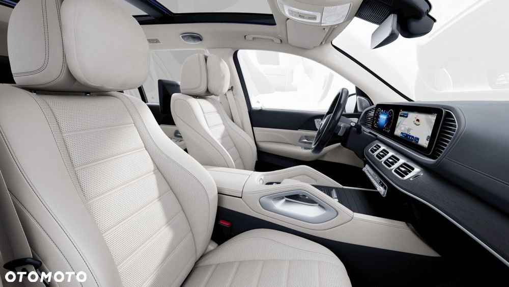 Mercedes-Benz GLS - 9