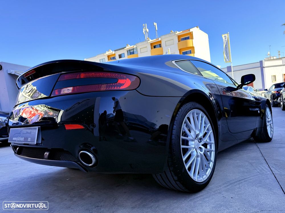 Aston Martin Vantage Coupe V8 Sportshift - 38