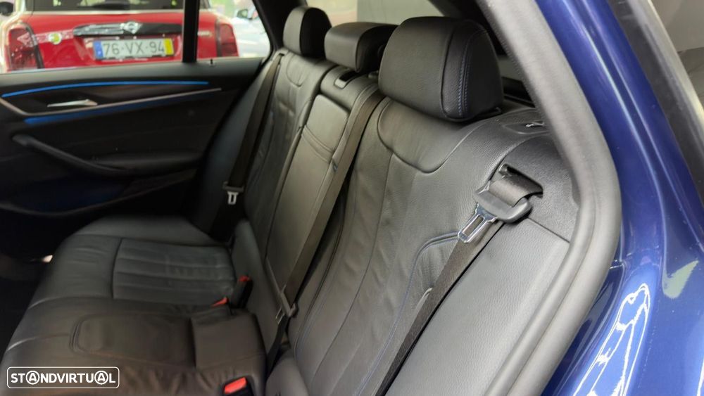BMW 530 e Pack Desportivo M - 47