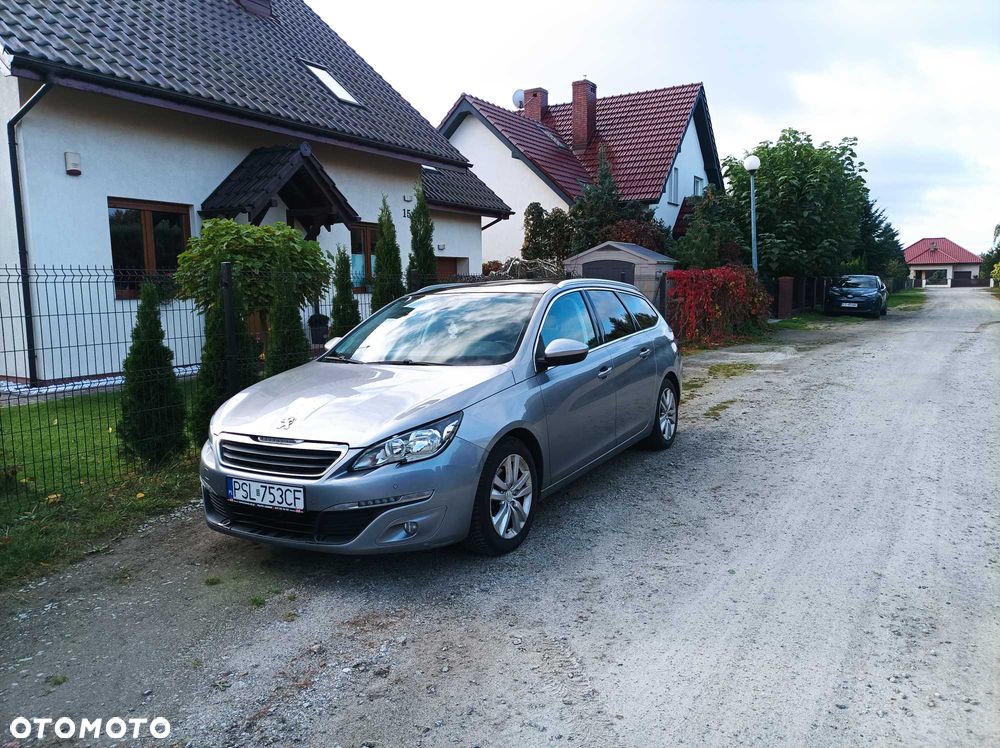 Peugeot 308 - 1