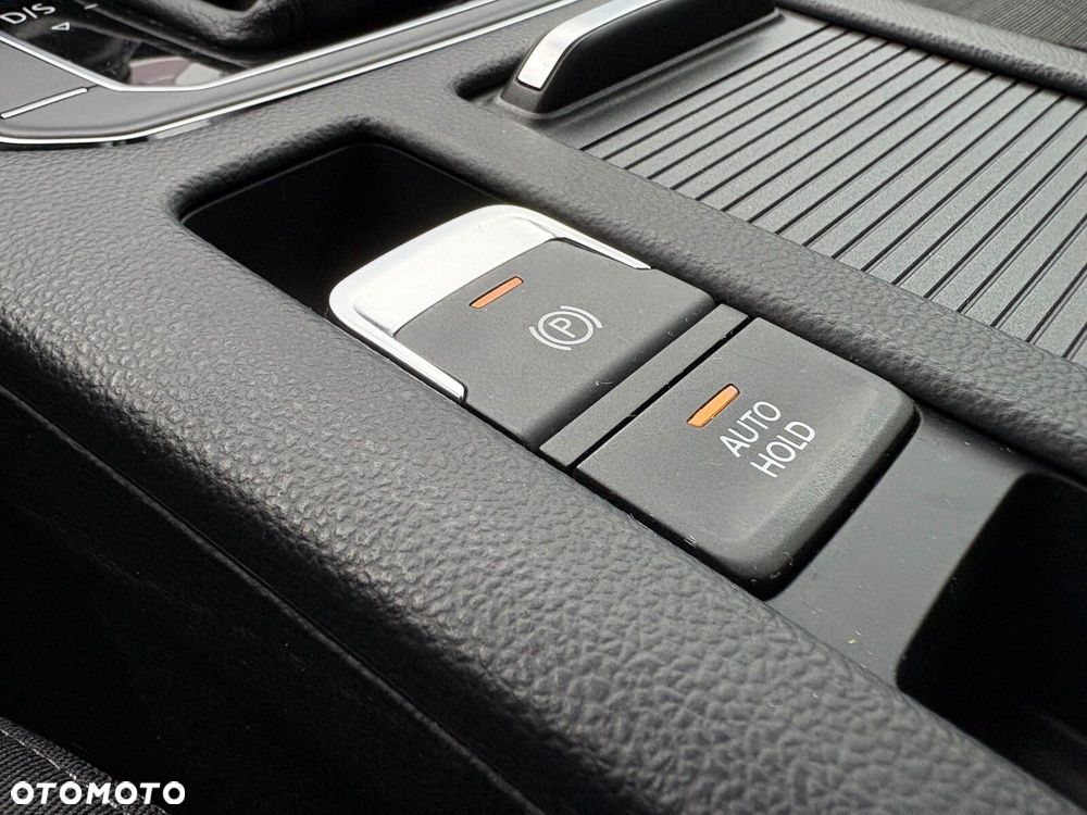 Volkswagen Passat Variant 2.0 TDI EVO Business DSG - 26