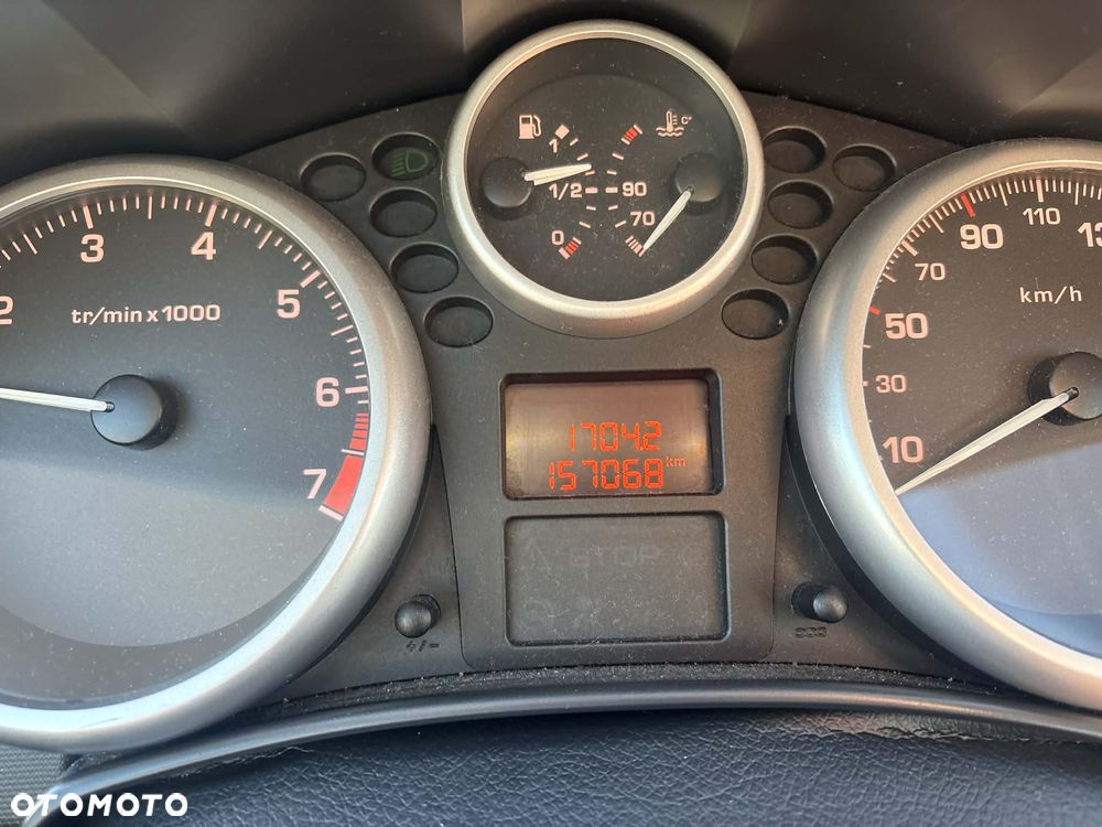 Peugeot 207 1.4 16V Trendy - 11