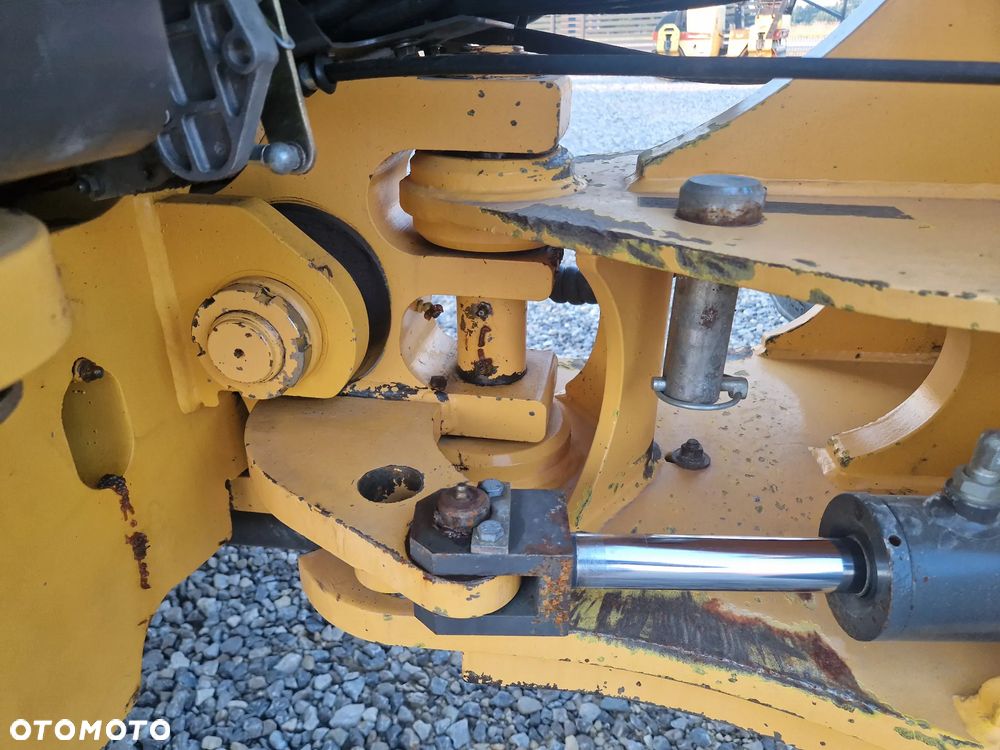 Volvo L25B-P - 16