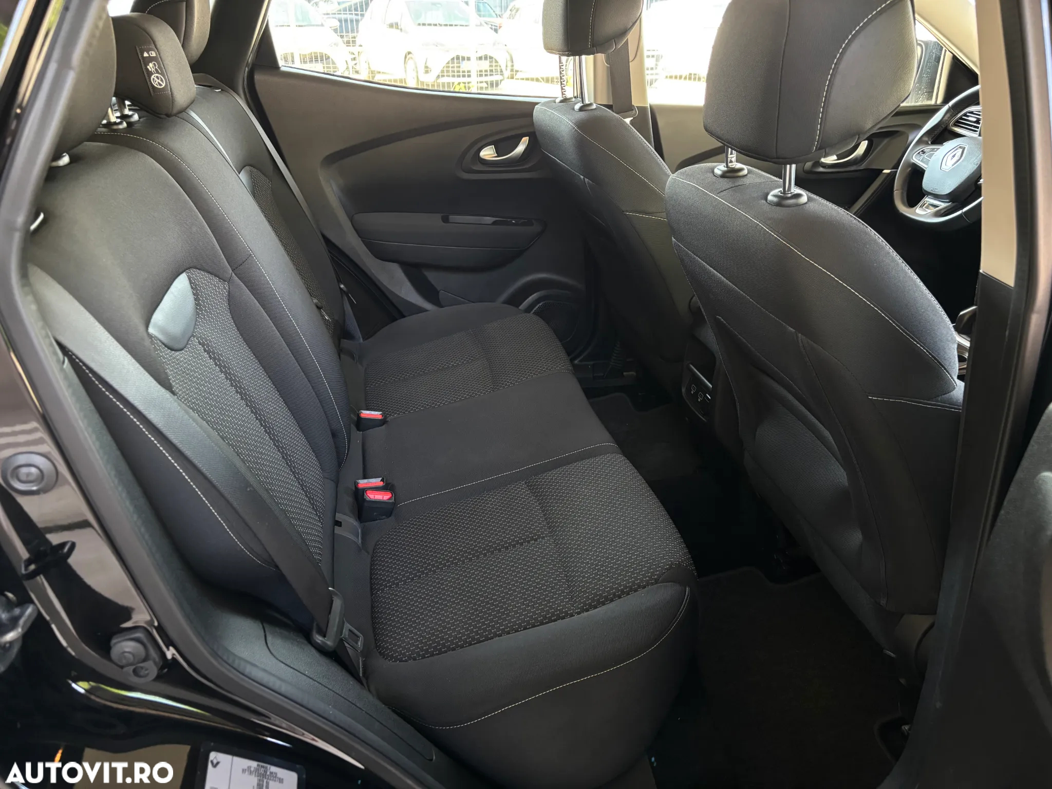 Renault Kadjar BLUE dCi 115 BUSINESS EDITION - 16
