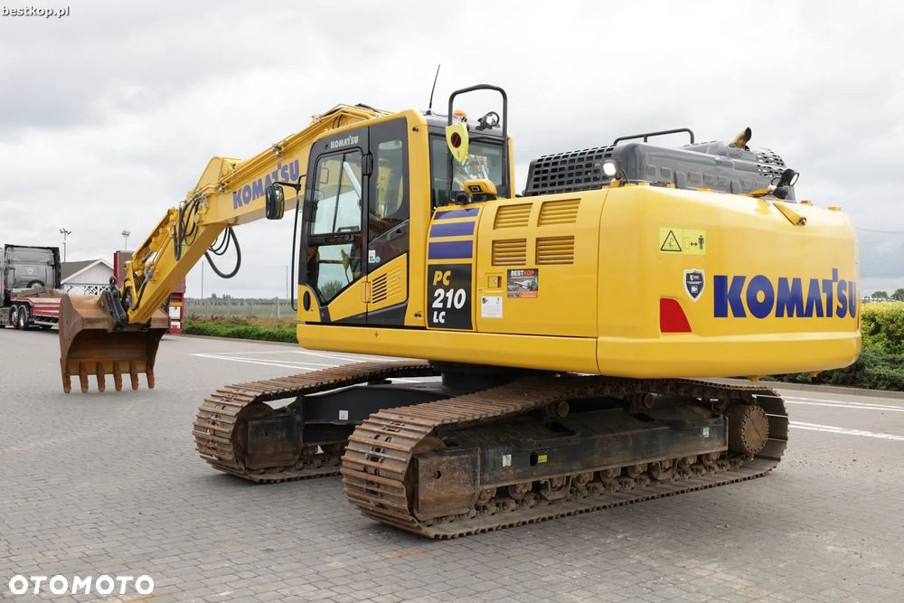Komatsu PC210LC-11 - 36