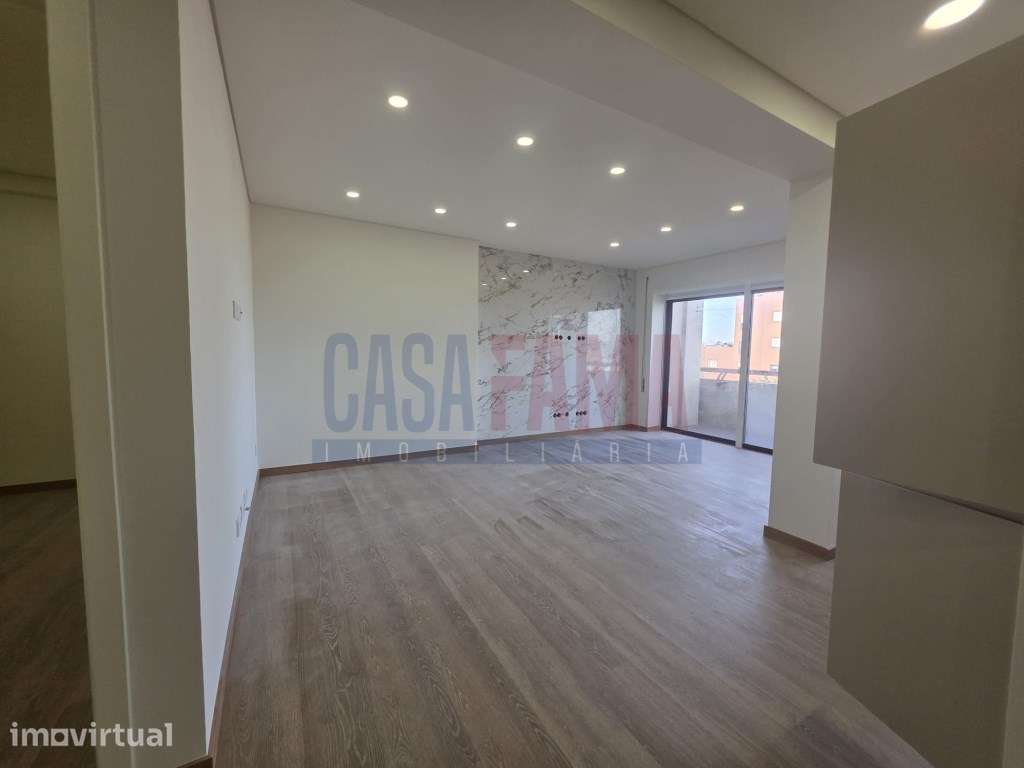 Apartamento T2+1 completamente renovado em Vila Nova de Gaia - Grande imagem: 3/25