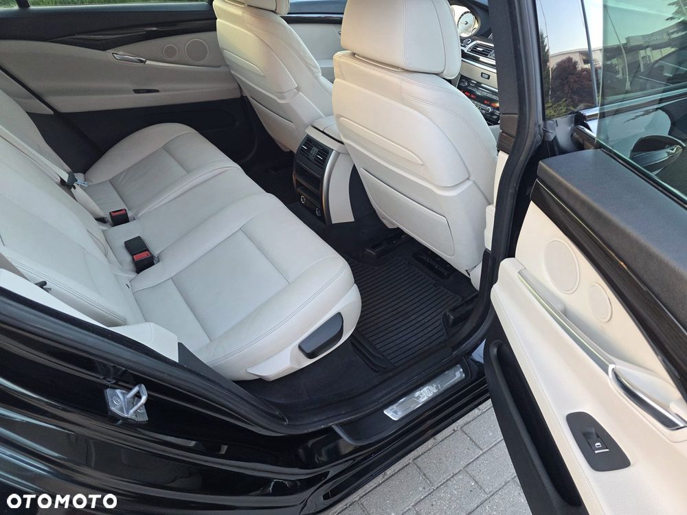 BMW 5GT 530d xDrive - 14