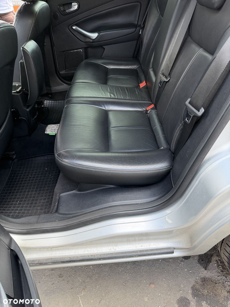 Ford Mondeo 2.0 TDCi Ghia - 31