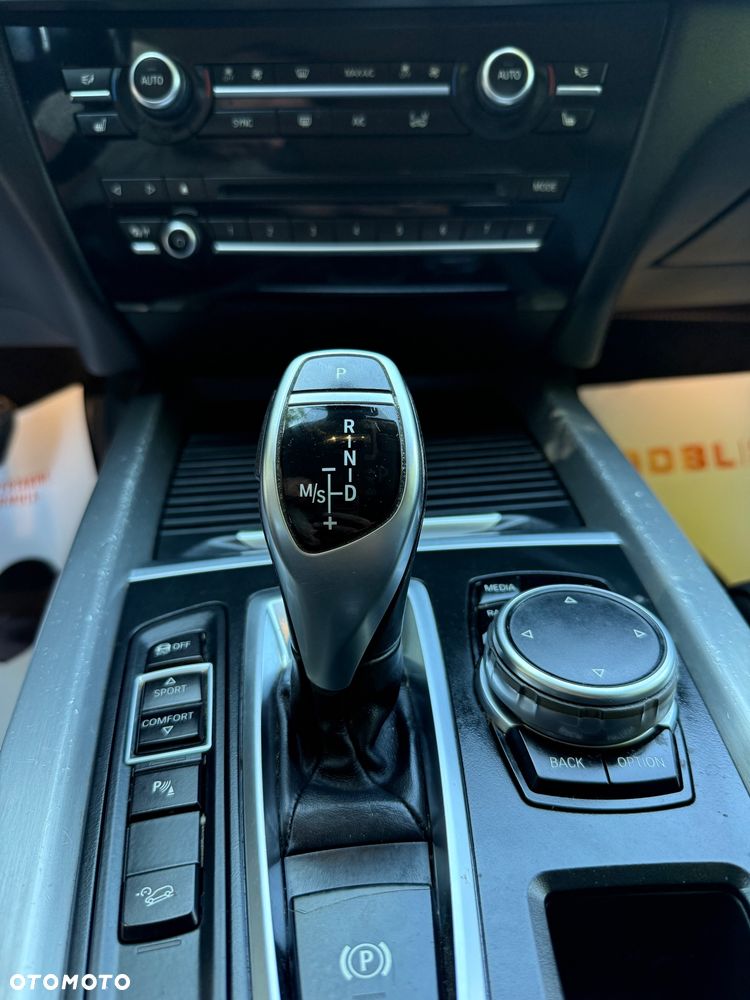 BMW X5 xDrive30d - 16
