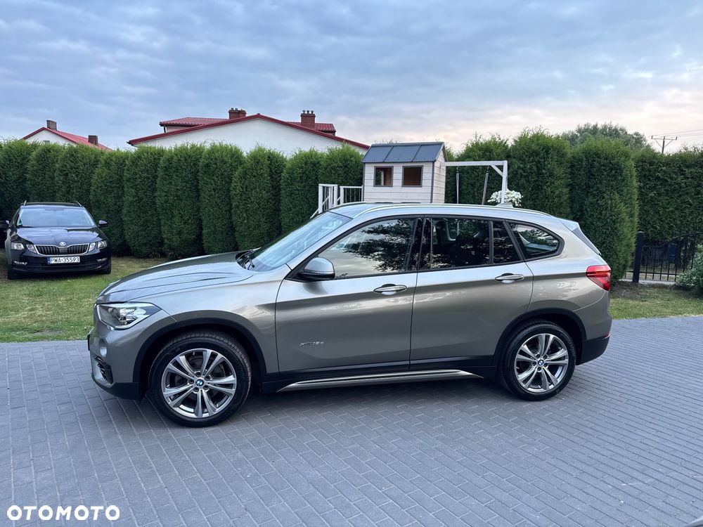 BMW X1 xDrive18d Sport Line - 11